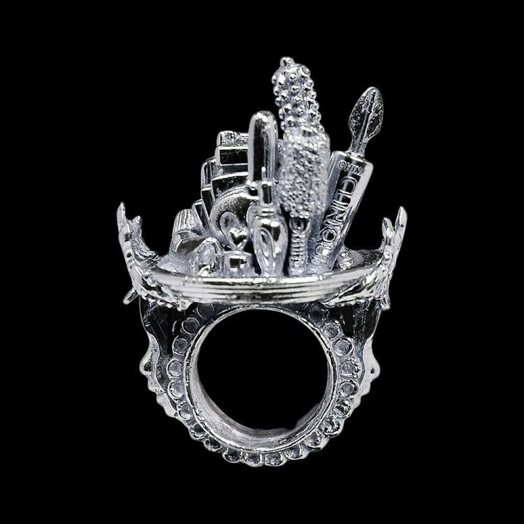 Rebecca_Rose_Pampering_-_Wearable_Art_New_Contemporary_Jewelry_Jewellery_Sculpture_Sculptural_Rings_Rings_Sculpturings