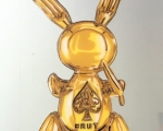 Golden-party-rabbit-on-silver